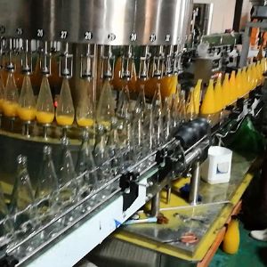 1.5大芒果小口灌裝現場